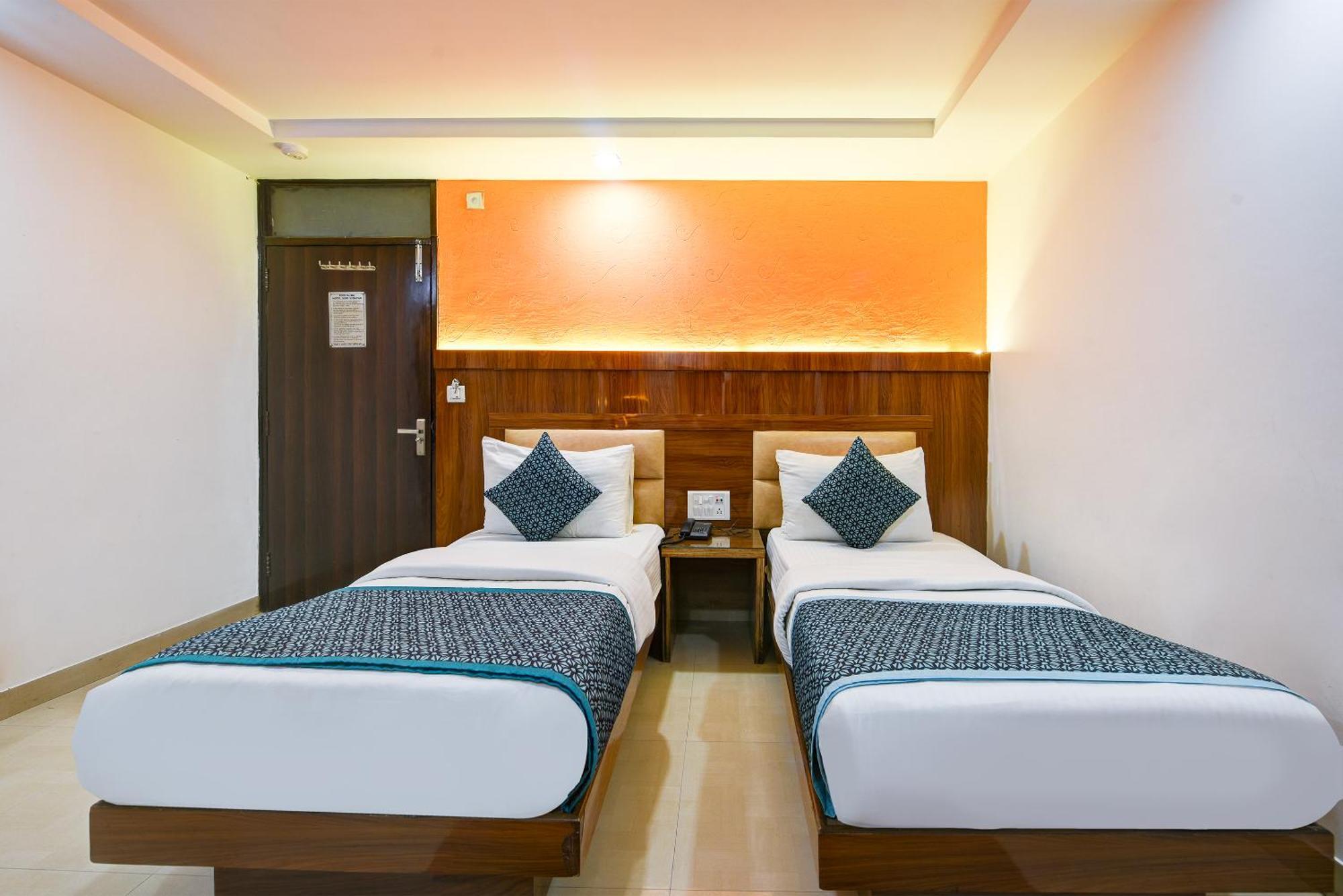Hotel Shri Vinayak In City Centre At New Delhi Railway Station-By Rcg Hotels Exteriér fotografie