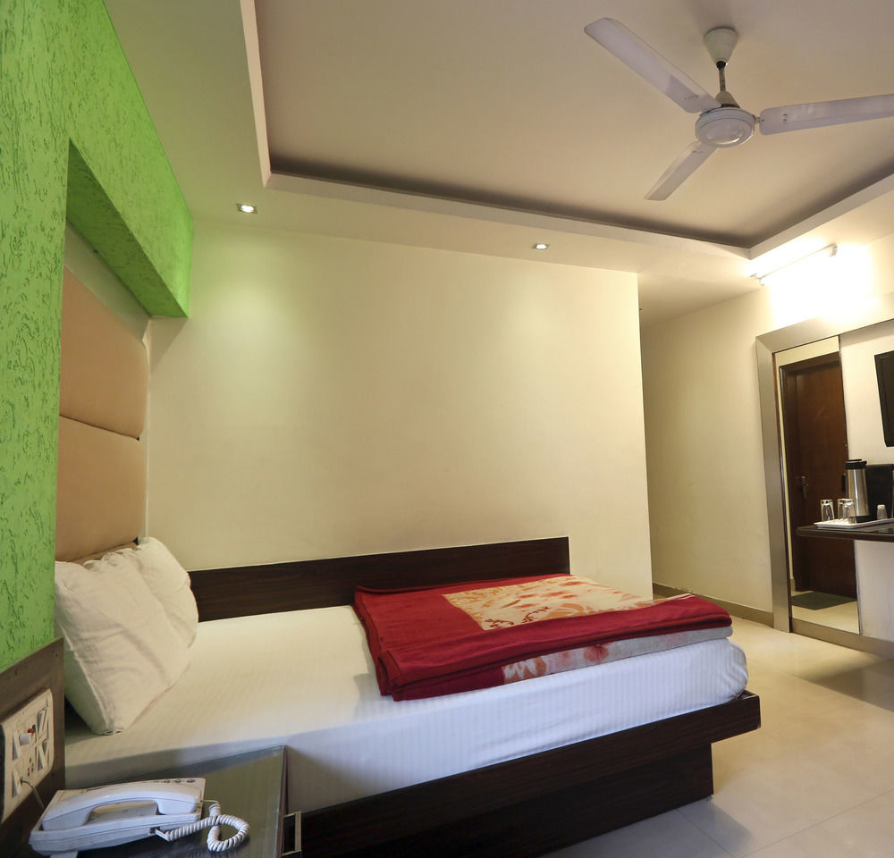 Hotel Shri Vinayak In City Centre At New Delhi Railway Station-By Rcg Hotels Exteriér fotografie